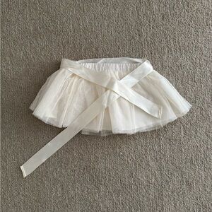 Ralph Lauren - Size 9M - Cream Tulle Skirt with Satin Belt Detail